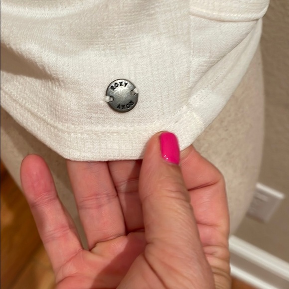 ROXY White Sleeveless Fitted Crop Tank Top SZ Lg - Picture 2 of 7